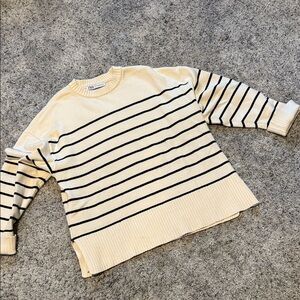 Zara Women's Cream and Black Striped Sweater boxy fit